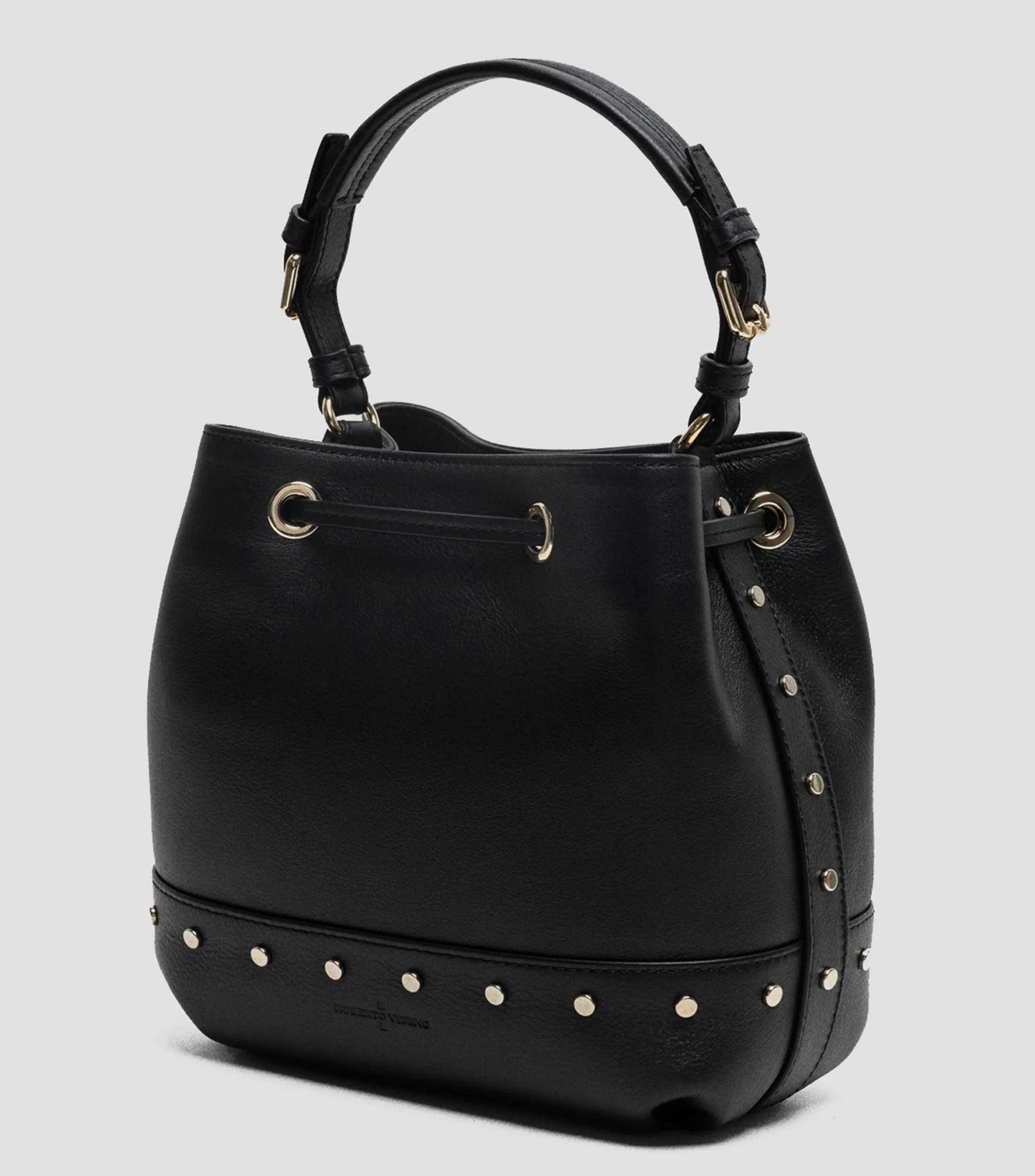 4353_Roberto Verino Bolso Bucket negro en piel Mafalda con estoperoles Mujer