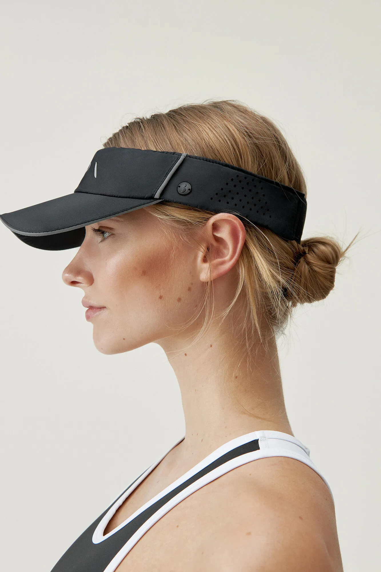 Caps Visor Black