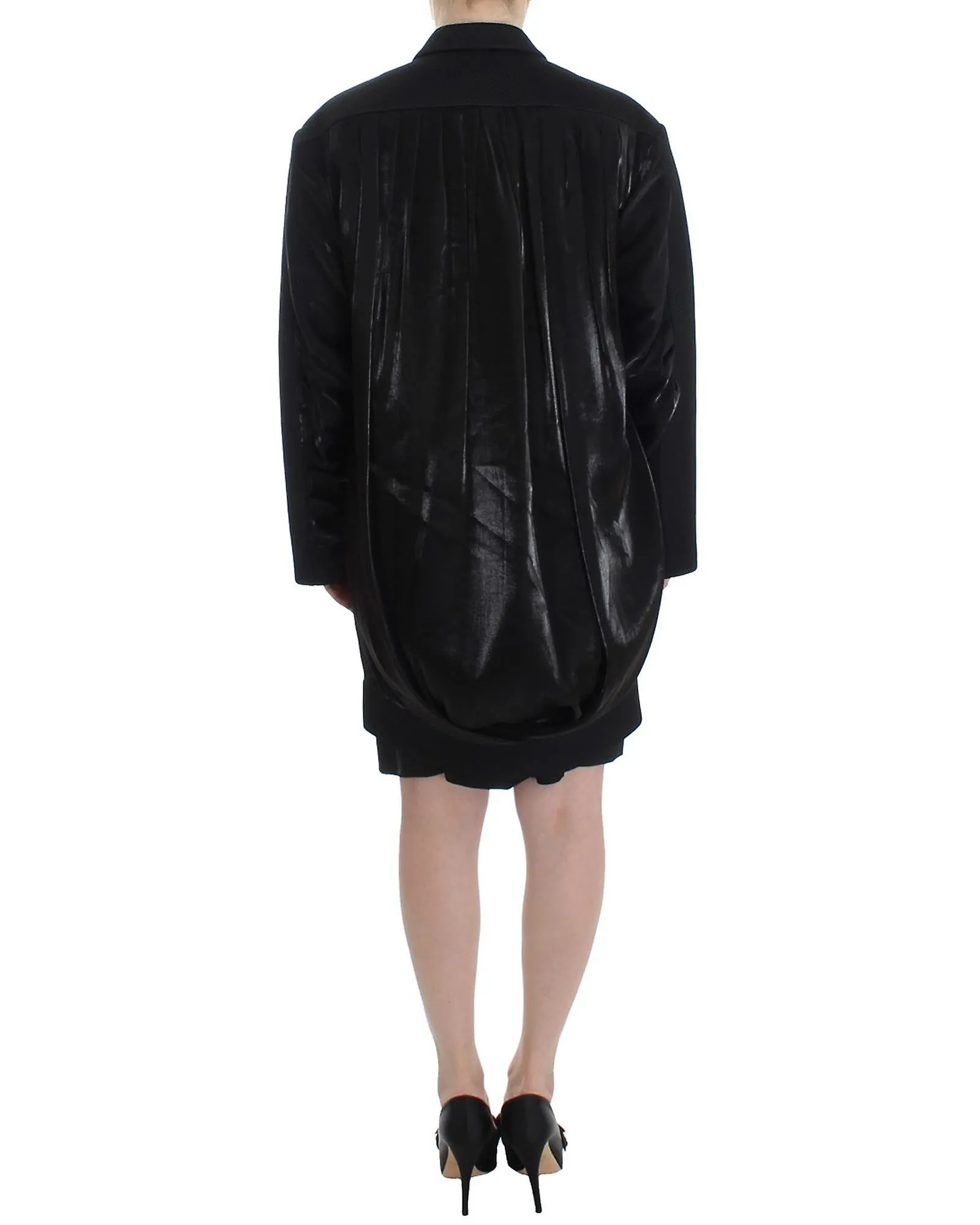 KAALE SUKTAE Long Draped Jacket for a Timeless Look