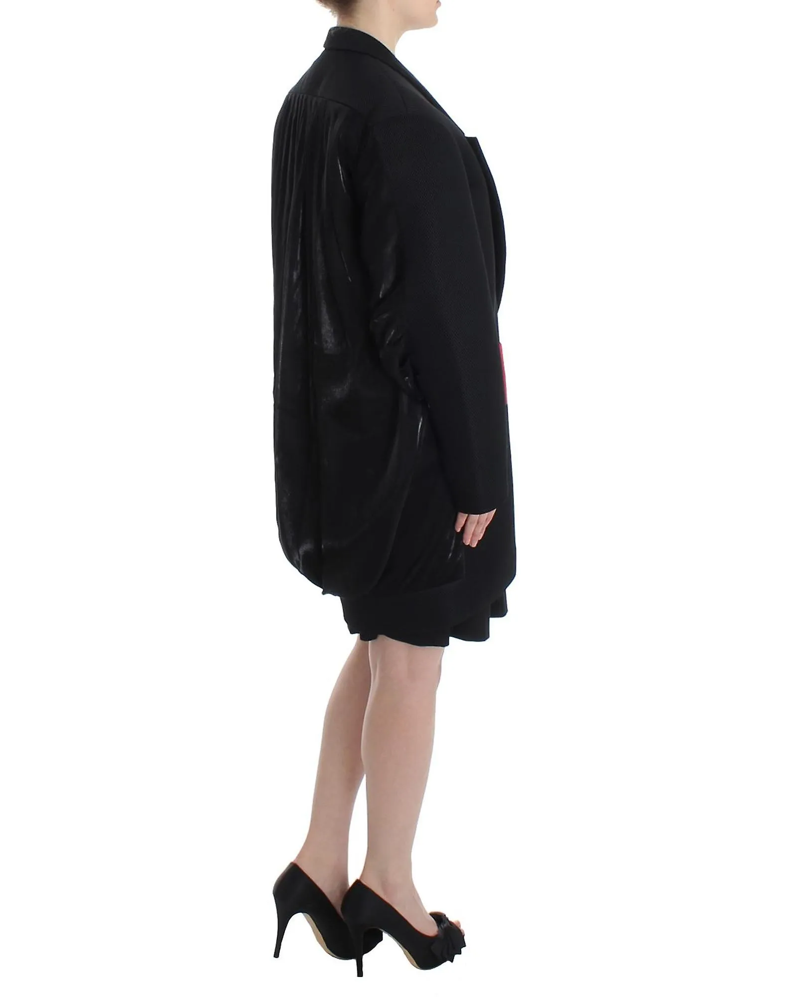 KAALE SUKTAE Long Draped Jacket for a Timeless Look