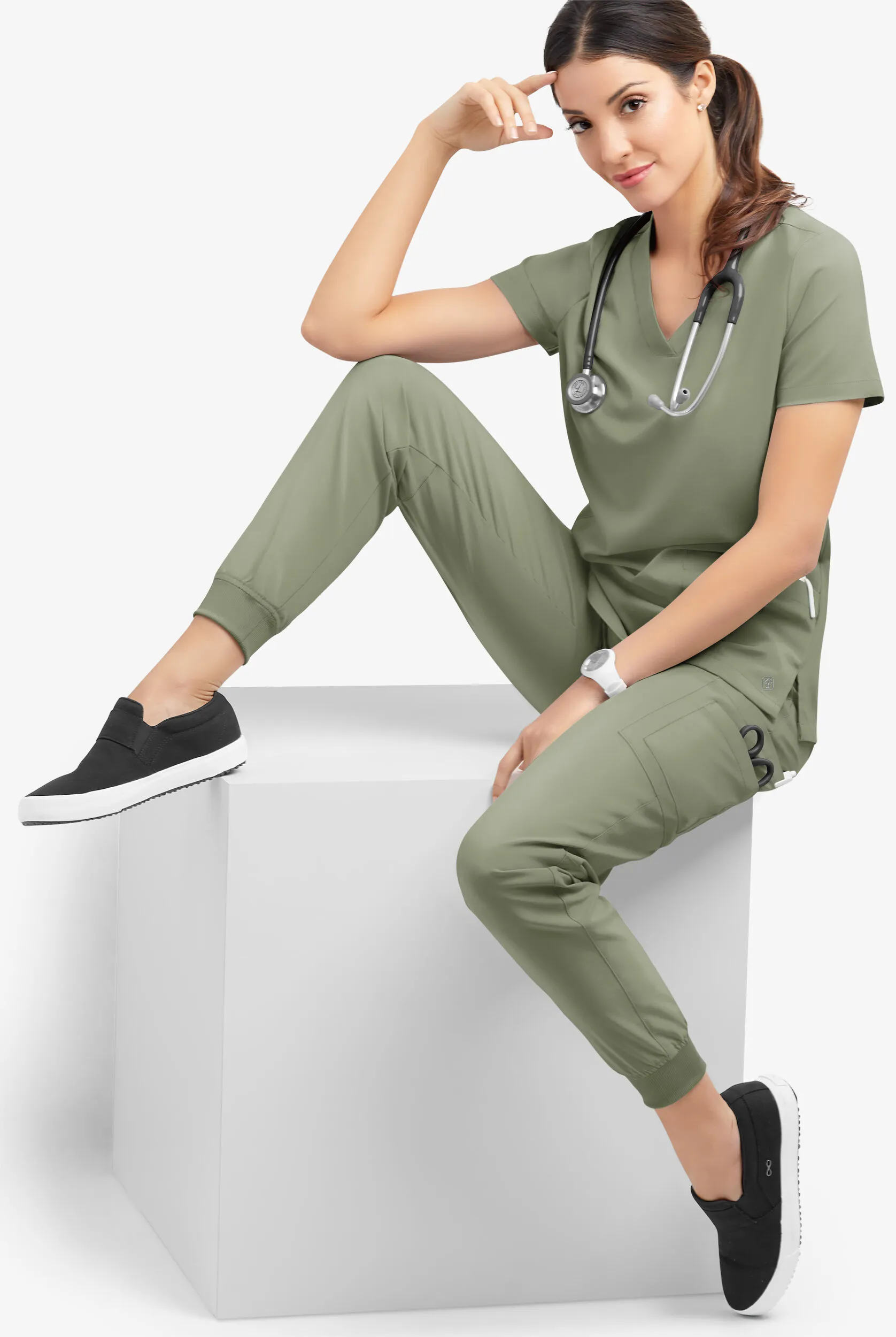 Pantalón médico Easy STRETCH Mila estilo jogger con 5 bolsillos para mujer