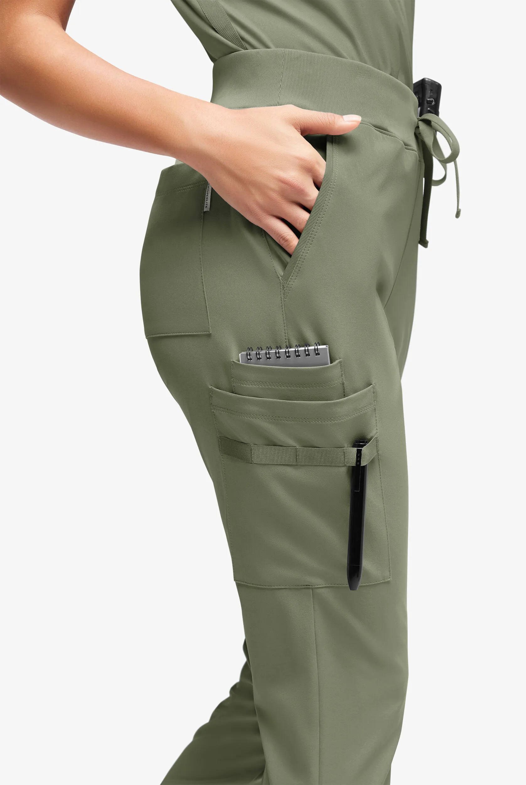 Pantalón médico WhisperLite YARA estilo jogger con múltiples bolsillos para mujer