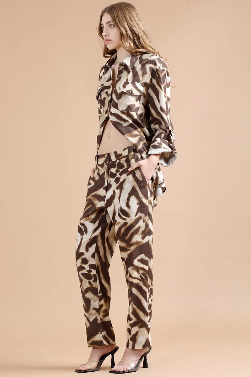 PANTALON SASTRE TIRO ALTO, CON LINO, ANIMAL PRINT, CAFE