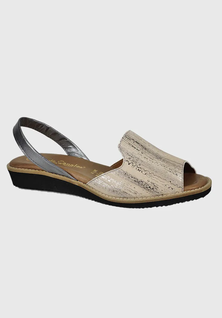 Sandalia Cuero Gigi Beige