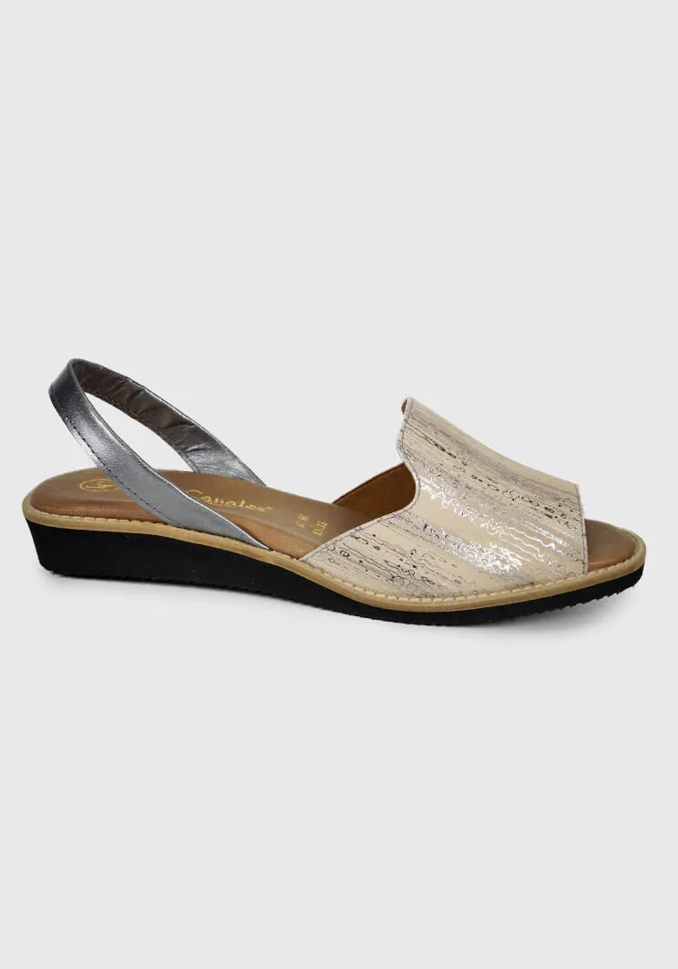 Sandalia Cuero Gigi Beige