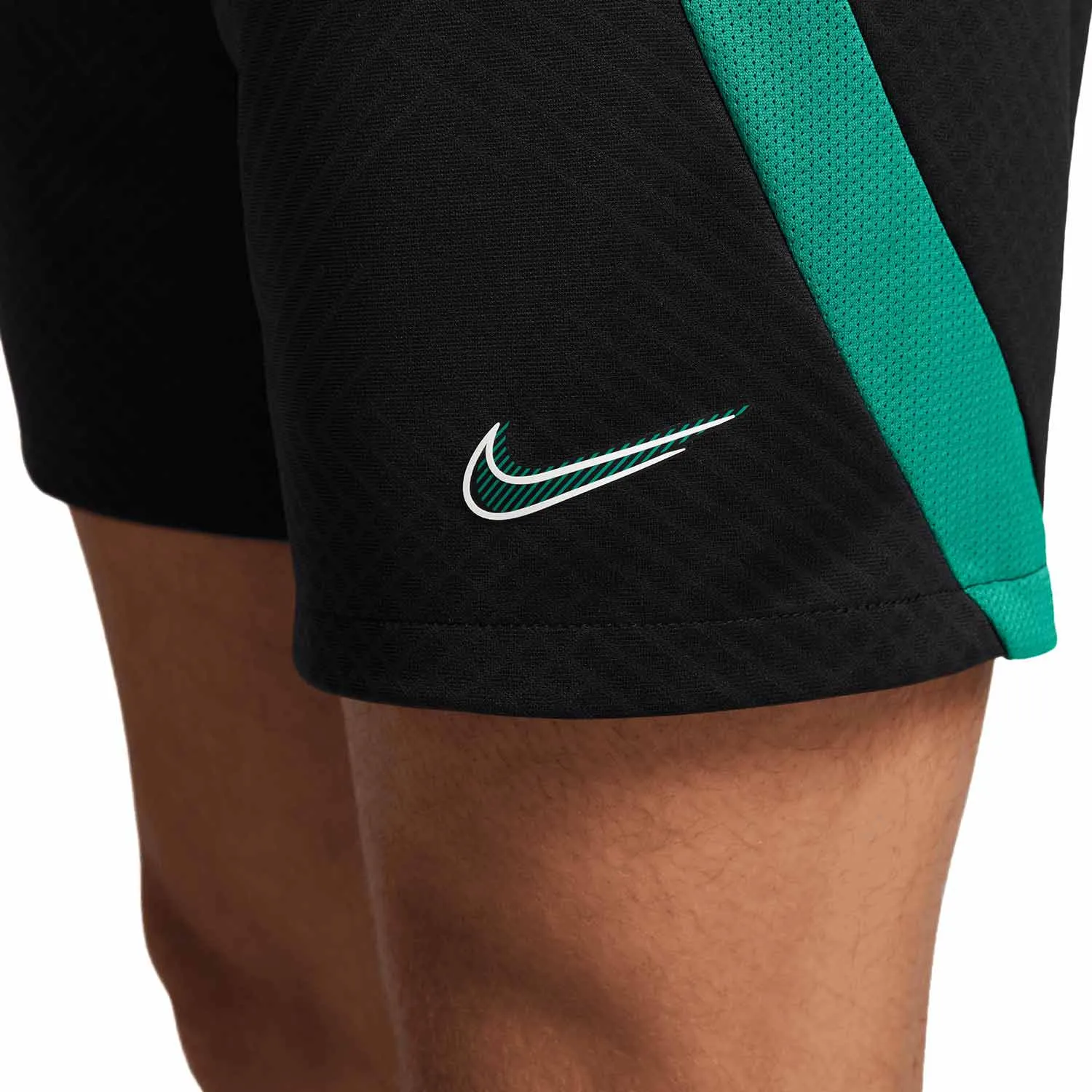 Short Nike Dri-Fit Strike